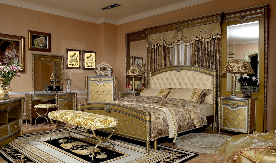 Итальянский спальный гарнитур Felicity Gold