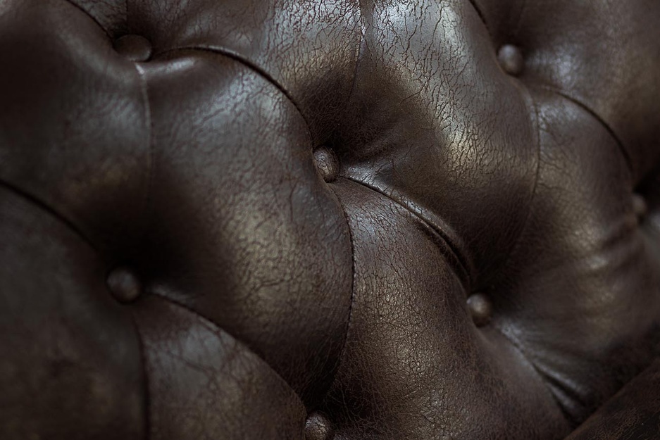 духместный кожаный диван